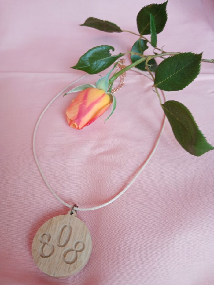 Gravírozott 808nő natúr kerek fanyaklánc - Image 5