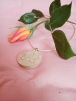 Gravírozott 808nő natúr kerek fanyaklánc - Image 7