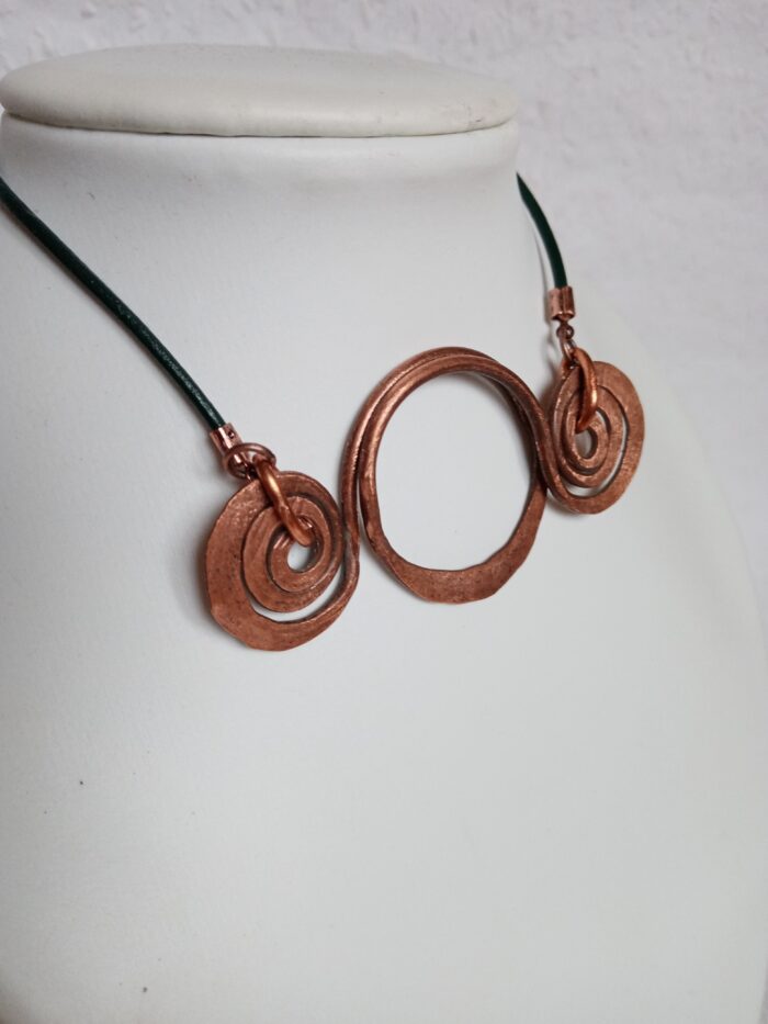 Réz 808nő ékszer zöld bőrzsinóron 7 cm medállal - Image 3