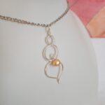 Ezüstözött rézből készült 808nő ékszer sárga gyönggyel