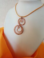 KÖZEPES Réz ÁLLÓ 808nő ékszer vajszínű bőrzsinóron 6 cm medállal (másolat) - Image 5